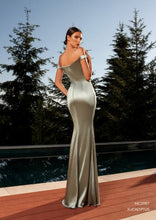Load image into Gallery viewer, Nicoletta - NC2087 Gown
