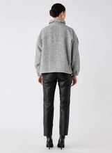Load image into Gallery viewer, Esmaee - Weekender Jacket - Ash Chevron
