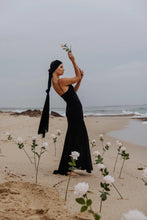 Load image into Gallery viewer, Pasduchas - Harriette Maxi - Black
