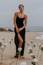 Load image into Gallery viewer, Pasduchas - Harriette Maxi - Black
