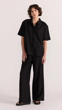 Load image into Gallery viewer, Staple The Label - Dion Short Sleeve Shirt - Black
