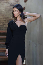 Load image into Gallery viewer, Elle Zeitoune - Charles Gown - Black
